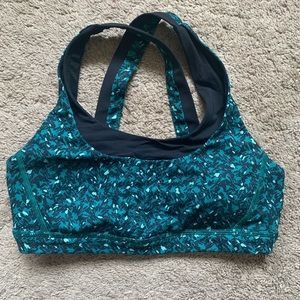Size 6 lulu lemon sports bra